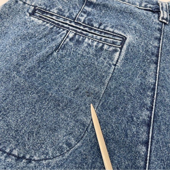 Vintage UnionBay High Waist Denim Shorts Jorts Women’s Size 32 Pleated 90s - Picture 10 of 13